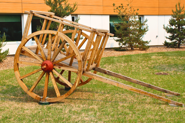 Grande Prairie Regional Hospital Red River Cart