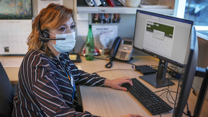 Mary Ellen Hartmann, a registered nurse with Health Link, serves as a clinical manager with the COVID-19 response team, which deals with people’s questions about the virus. “We help call people who need to quarantine, and we offer swabbing for sites with outbreaks. We also report newly symptomatic residents in group homes, shelters, day cares, schools, long-term care centres and designated and supportive living.”