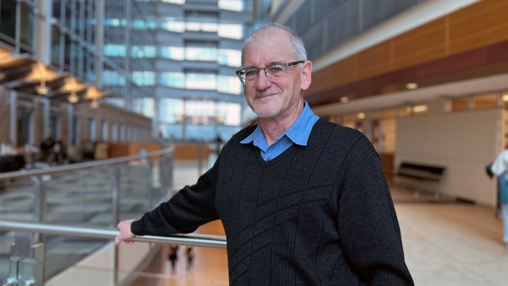 Dr. Graeme Dowling, retiring medical director of the AHS Comprehensive Tissue Centre, encourages all Albertans to register their wishes to be an organ or tissue donor.