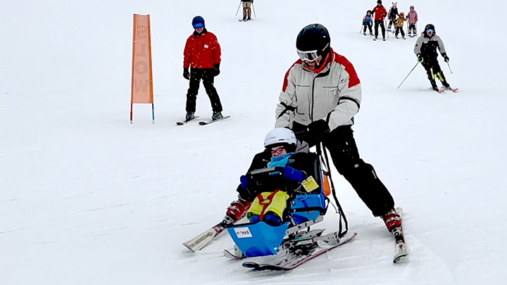 CADS Edmonton helps individuals with physical, sensory, and/or cognitive disabilities experience adaptive snowsports in a fun and inclusive environment.