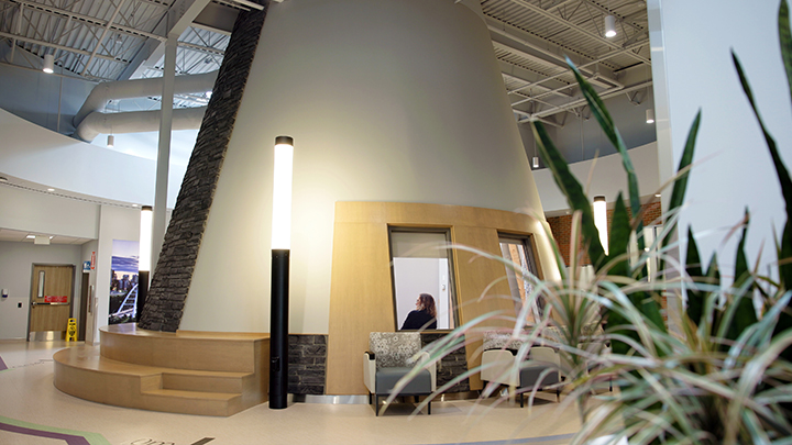 Indigenous Elders and Alberta Health Services partnered to design Kôhkominaw wîkihk (grandmother’s lodge) with careful attention paid to each and every detail. Resembling a tipi and surrounded by 13 poles, it stands tall in the middle of the Health Hub.