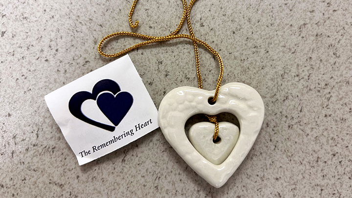 The gift of a HOPE ceramic heart serves as a treasured keepsake for the family of the donor.