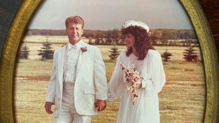 Marrying her husband Marvin Samograd is one of the many precious moments Beverly had the chance to experience over the past 50 years, thanks to Donna’s gift.