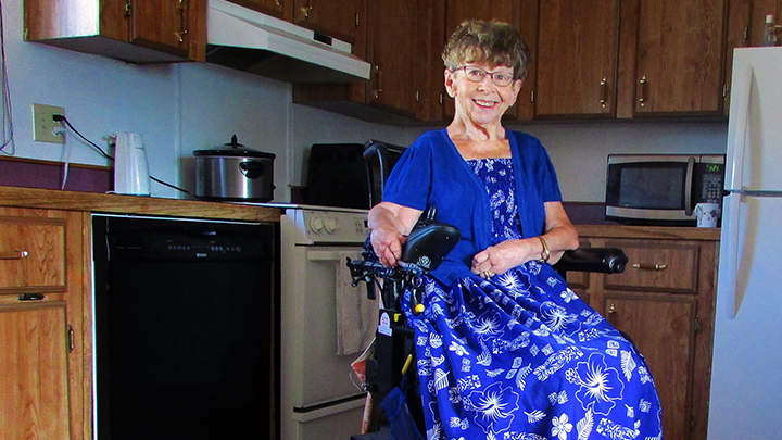 One senior who’s eating healthier thanks to Red Deer’s malnutrition initiative is Linda Kitchen. “I learned a lot from the resources in this project,” she says. “For example, I started adding milk to my soup for extra calcium. I’m also trying new ways to get more protein.”