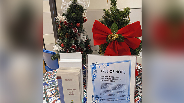 For over 25 years, the Strathmore community has honoured their loved ones by donating to the Strathmore District Health Foundation’s Tree of Hope campaign each winter. Funds raised support palliative care at the Strathmore District Health Services.